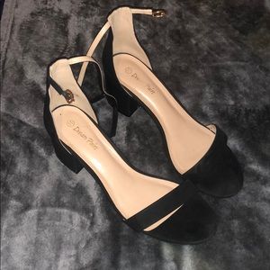 Cute SUEDE HEELS, worn only once!